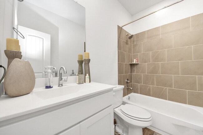 Building Photo - 9447 Klein Ln