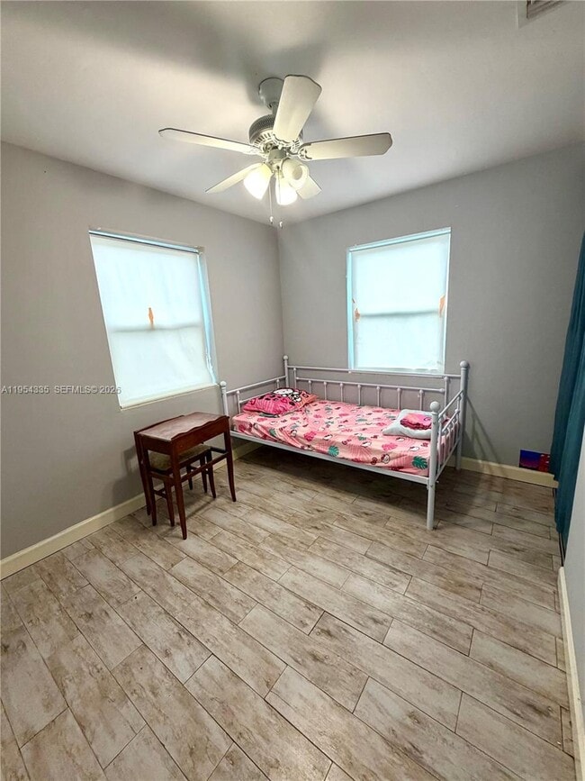 Building Photo - 952 Churchill Rd