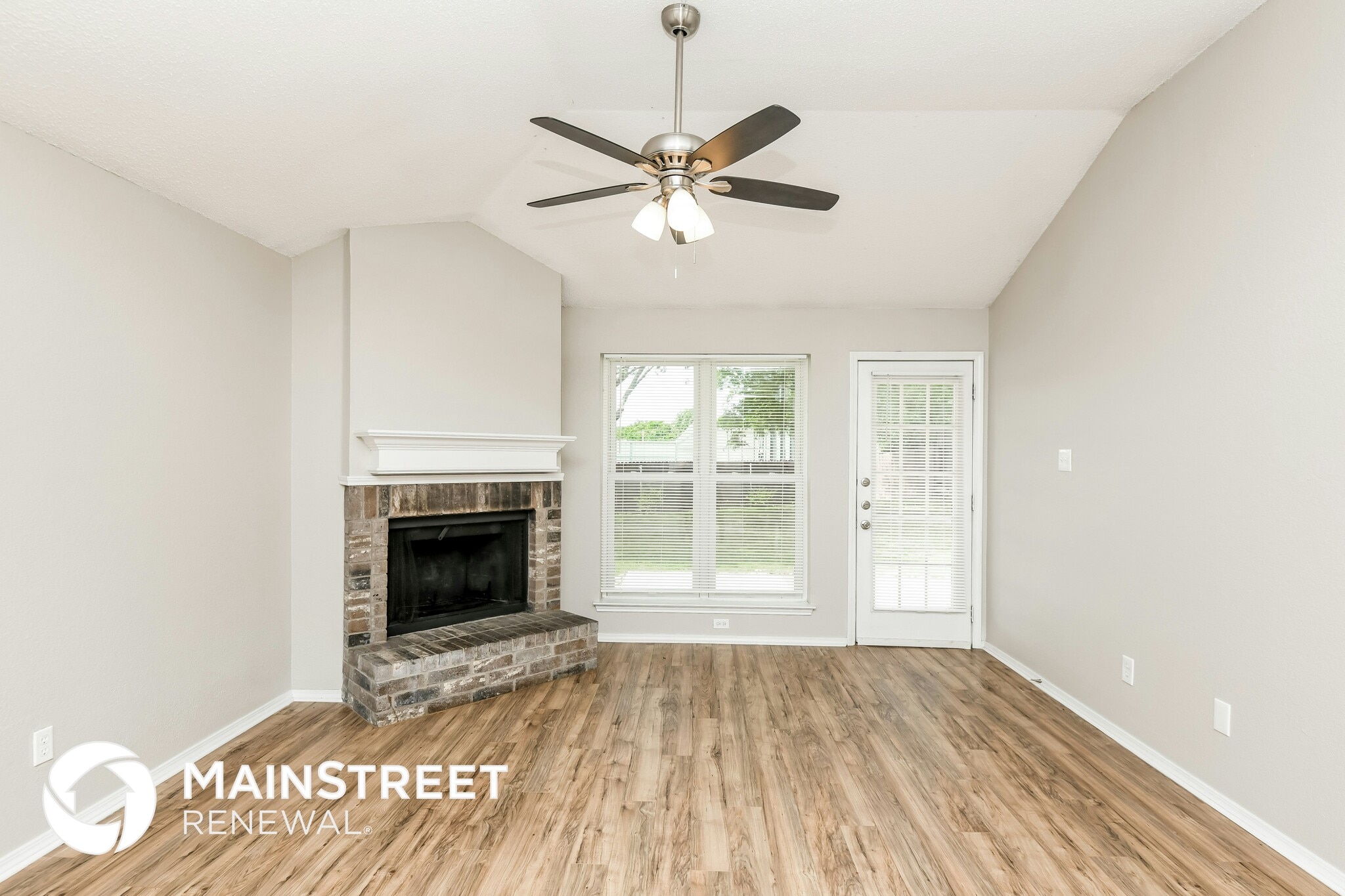 Building Photo - 5545 Alta Verde Cir