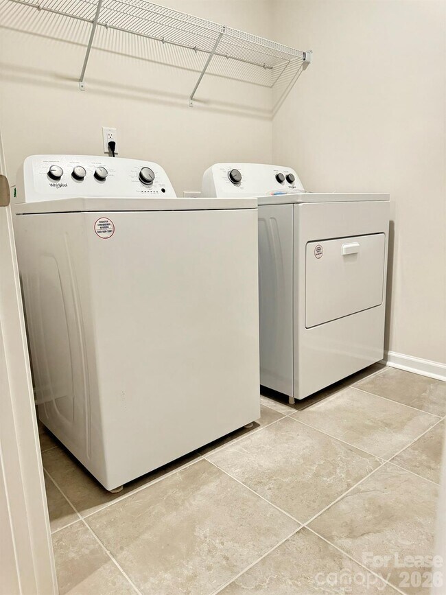 Building Photo - 4390 Bronze Blvd