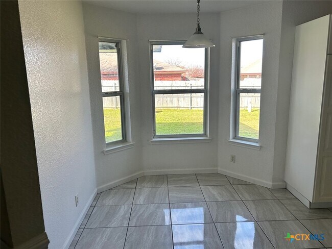 Building Photo - 4501 Alleeta Dr