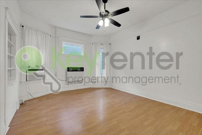 Building Photo - 1827 T St