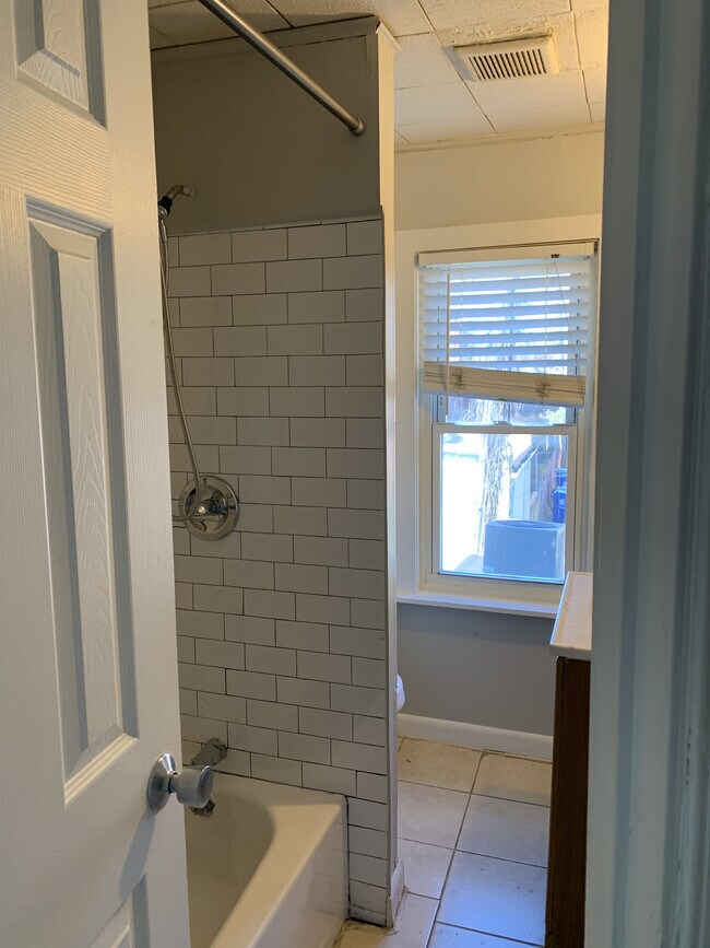 upstairs bathroom - 334 W 29th St