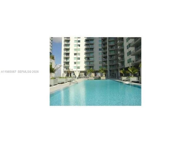 Building Photo - 690 SW 1st Ct