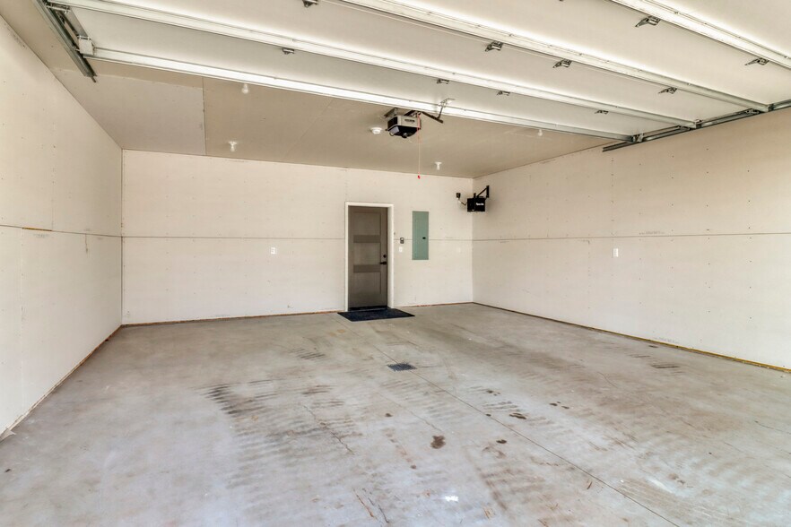 Building Photo - 5763 24th St S