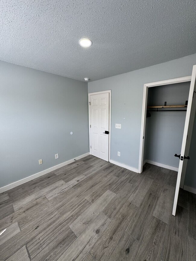Building Photo - 108 Bridford Downs Dr