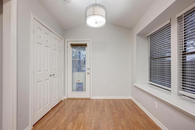 Building Photo - 1504 Ashwood Ln