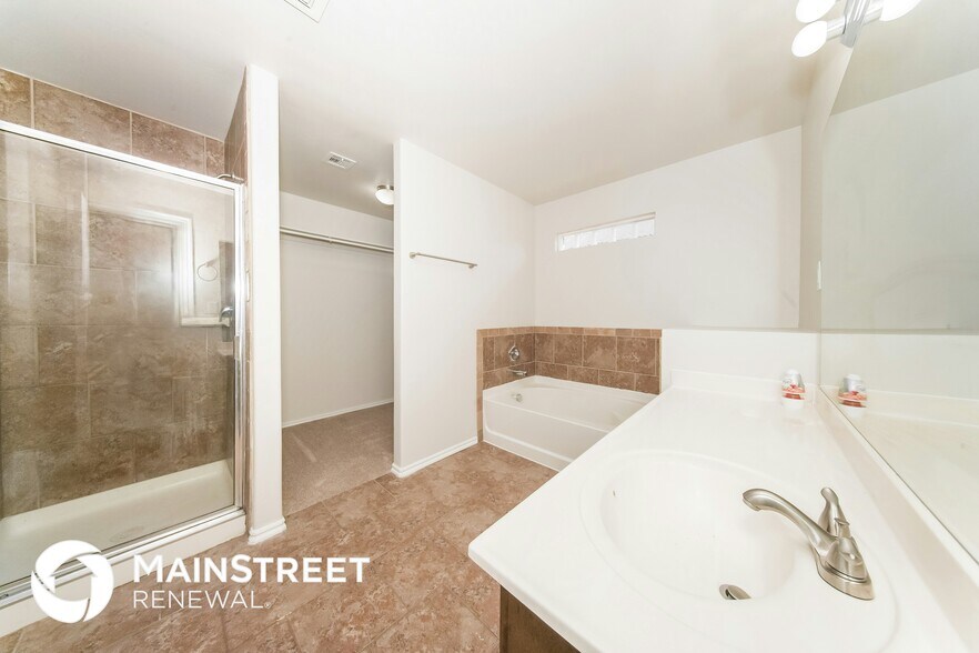 Building Photo - 11516 Southwest 24th Street