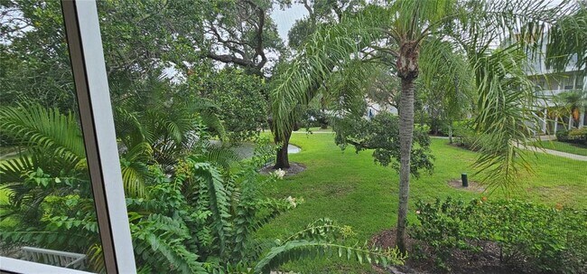 Building Photo - 850 S Tamiami Trl