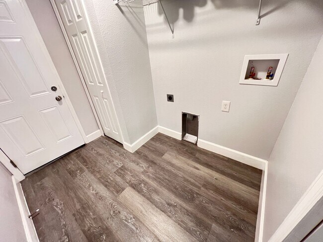 Building Photo - 3 BD/2BA Home in Dunnellon!