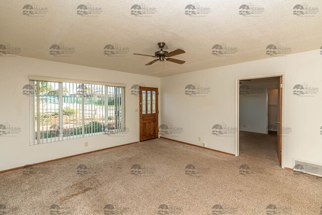 Building Photo - Beautiful 3 Bedroom Family Home in Vista, ...