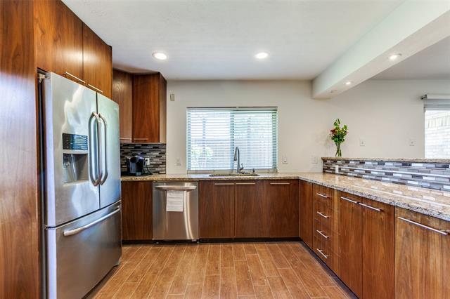 Building Photo - 2223 Big Bend Dr