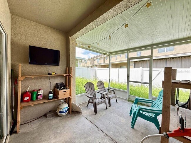 Building Photo - 3421 Santa Rita Ln