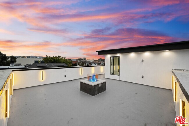 Building Photo - 1439 Edris Dr
