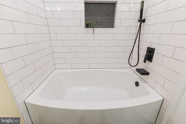 Building Photo - 7907 Pebble Brook Ct
