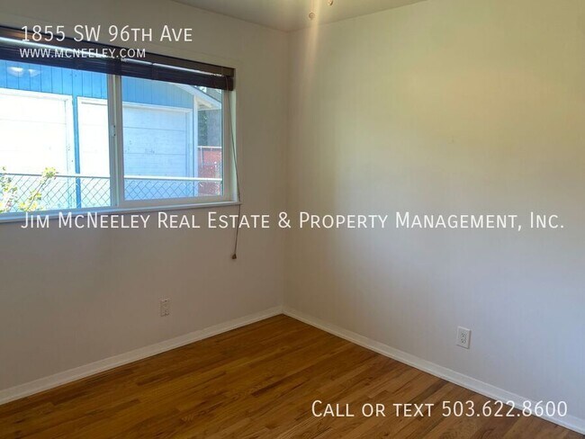 Building Photo - 1855 SW 96th Ave