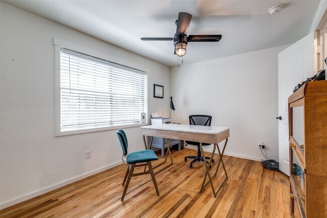 Building Photo - 5415 Dartmouth Ave