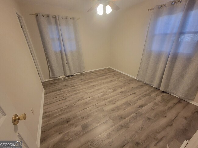 Building Photo - 1326 Lori Ct