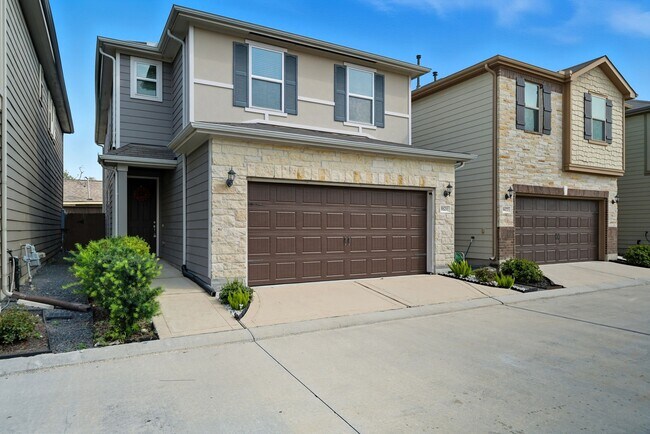 Building Photo - 8624 Cedar Plains Ln