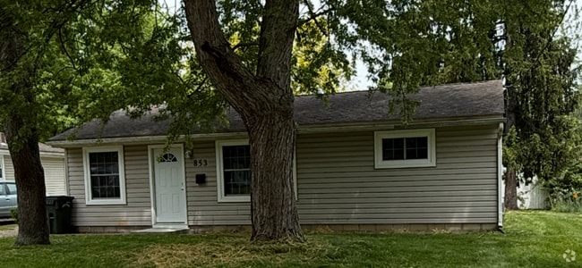 Building Photo - 853 Oak St