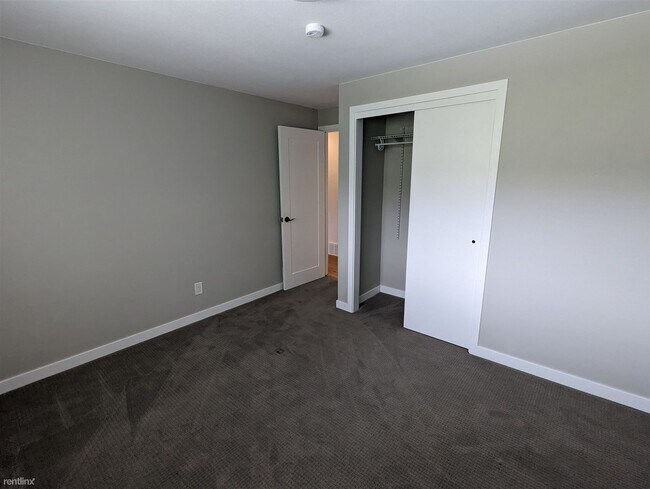 Building Photo - 4 br, 2 bath House - 610 Maywood Lane