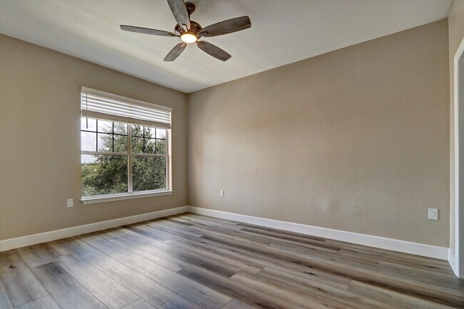 Building Photo - 5000 Culbreath Key Way