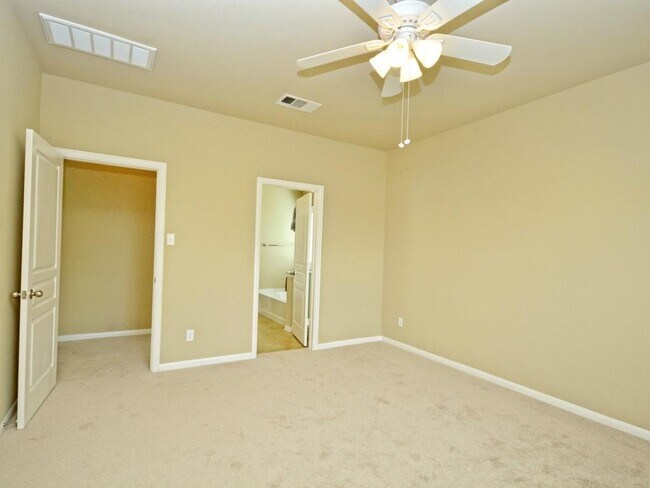 Building Photo - 1413 Short Horn Cove