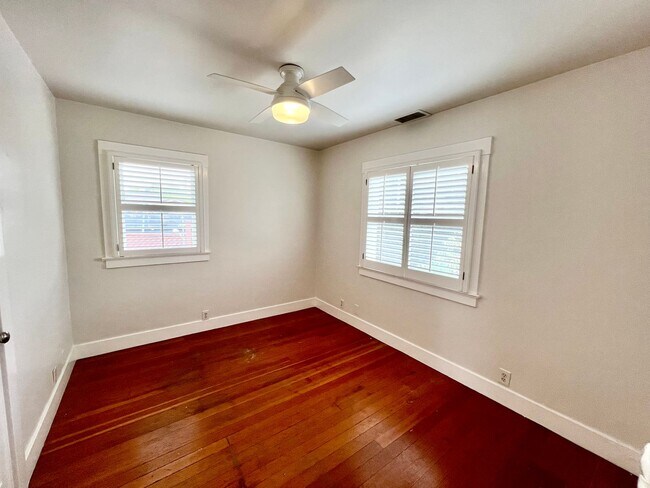 Building Photo - 2 bedroom, 2 bathroom Bright and Happy Home Near Downtown Santa Barbara