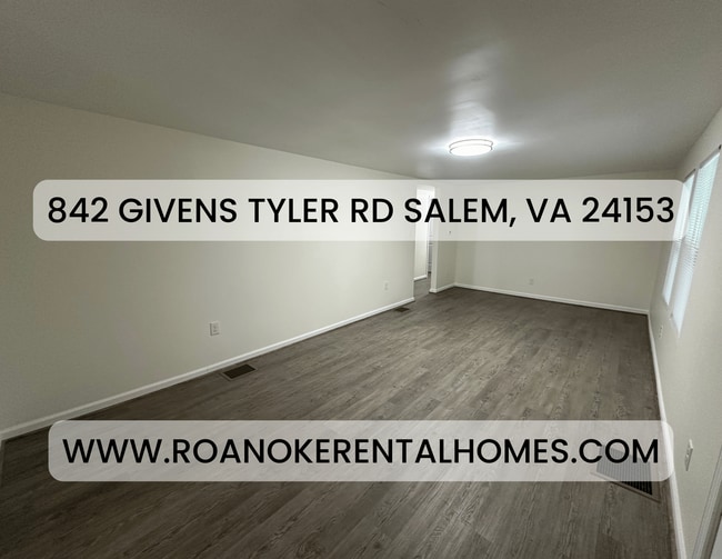 Building Photo - 842 Givens Tyler Rd