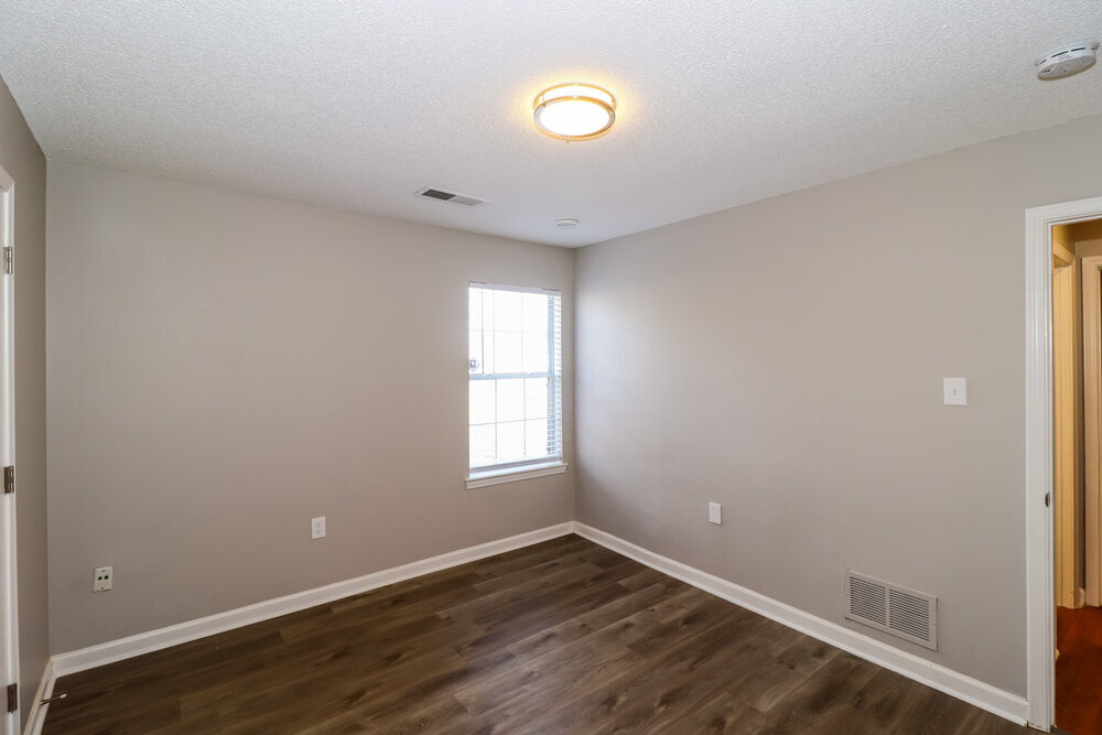 Building Photo - 50 Lakewood Dr