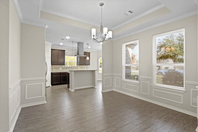 Building Photo - 2803 Vega St