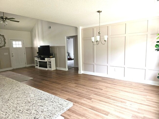 Building Photo - 107 Enclave Ct
