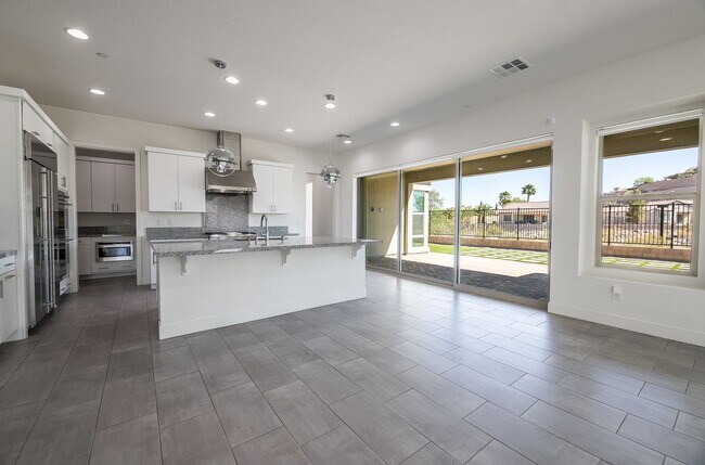 Building Photo - Luxury Living in Inspirada’s Gated Escala Community!