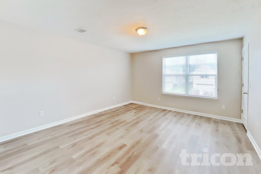 Building Photo - 1107 Selous Dr
