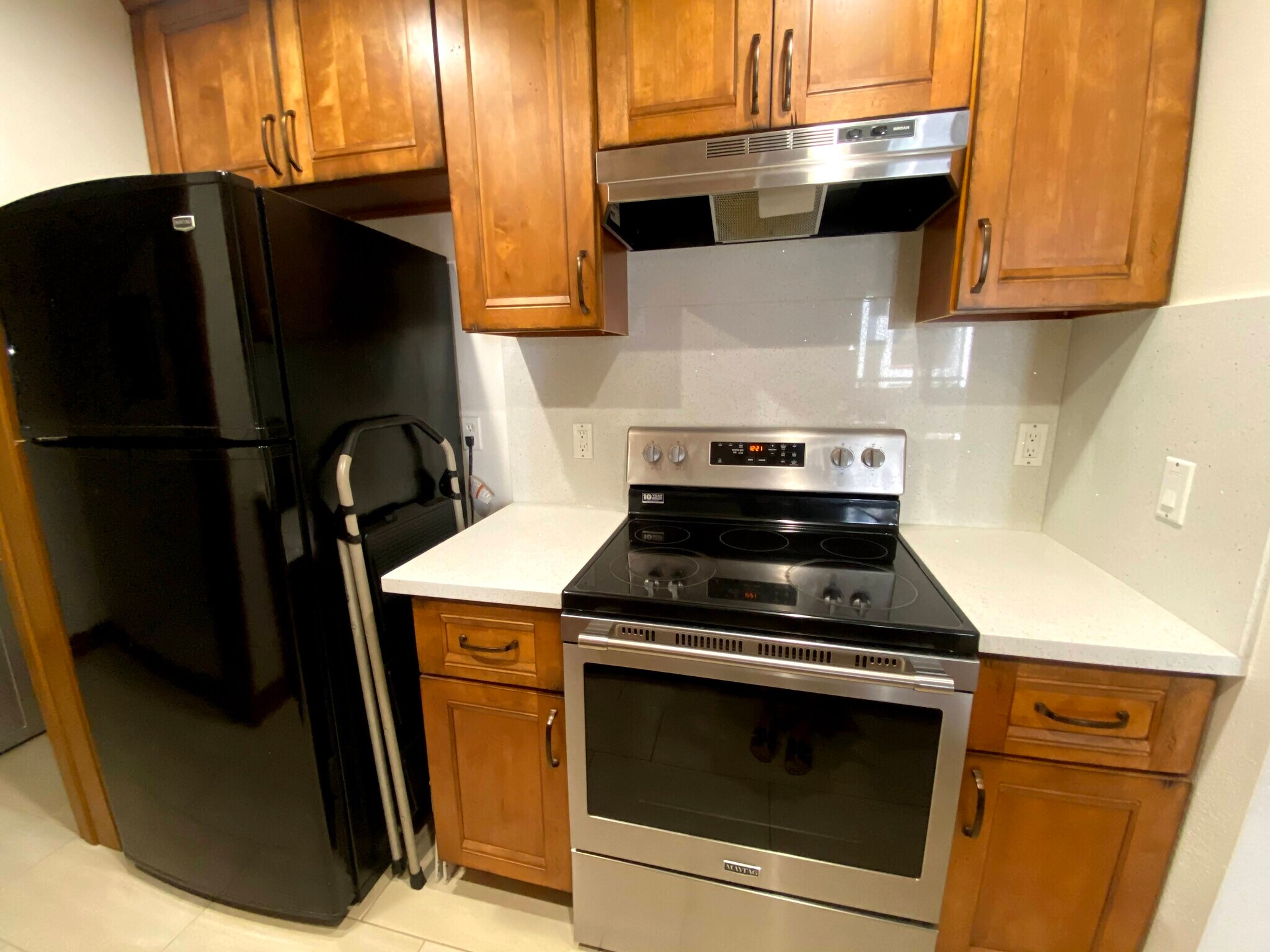 Kitchen - 222 S Central Ave