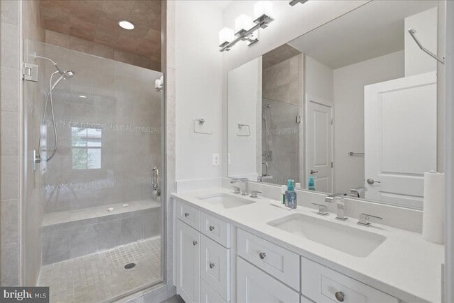 Building Photo - 9228 Wood Violet Ct