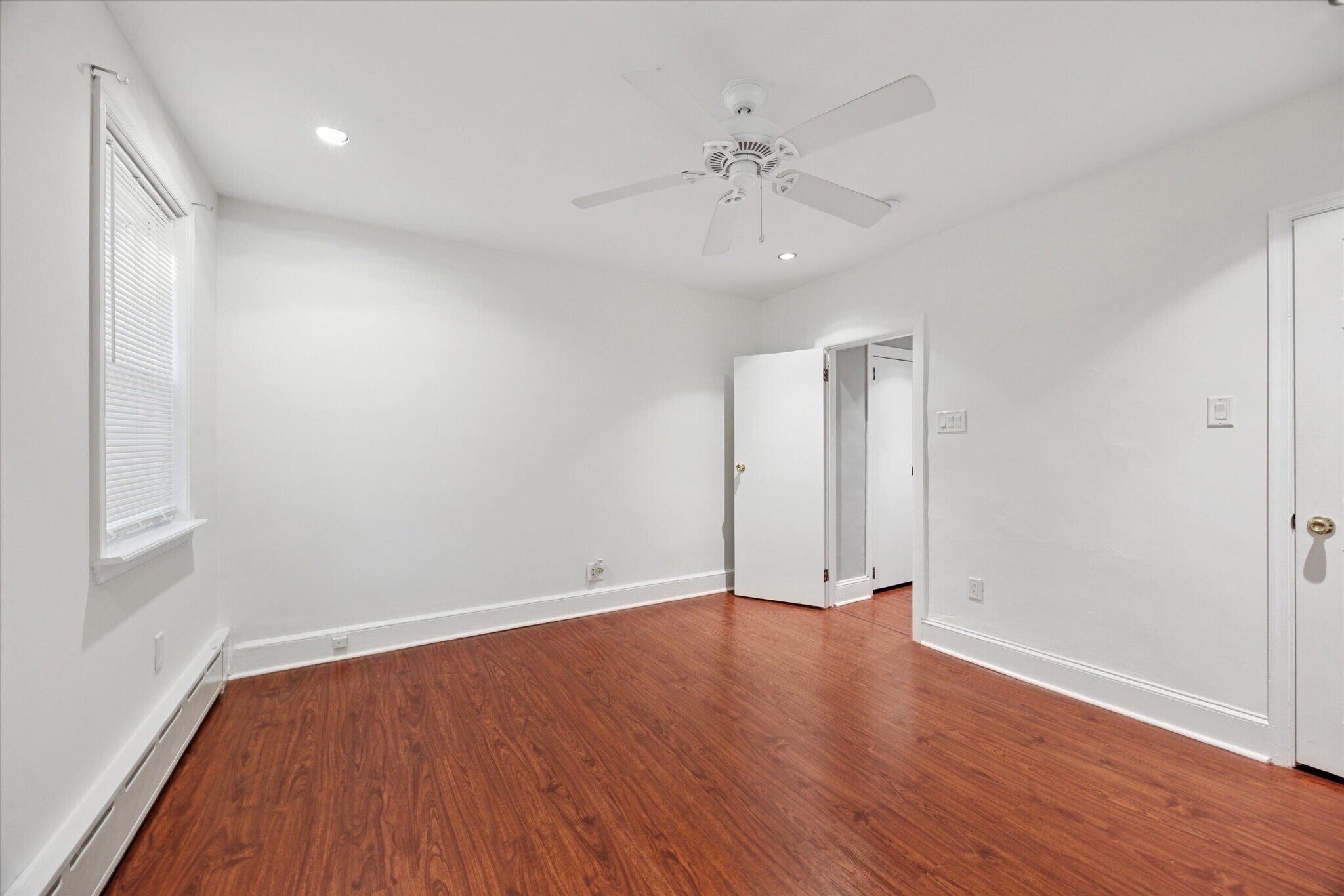 Bedroom 1 - 1321 Mifflin St