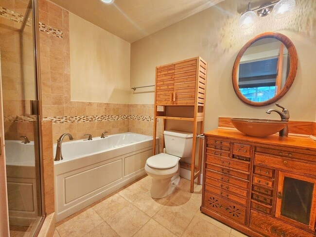 Building Photo - Beautiful 4 Bed 3 Bath Spacious Home in Renton