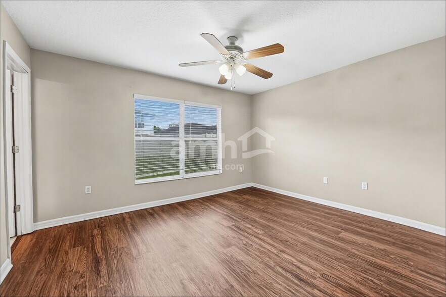 Building Photo - 10434 Boyette Creek Blvd