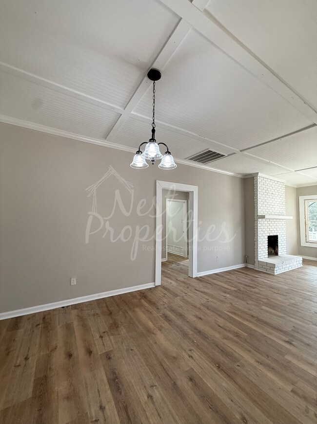 Building Photo - 410 Law St