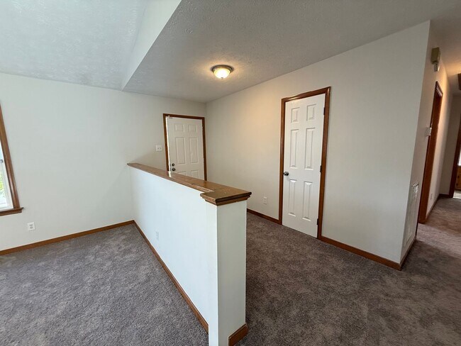 Building Photo - 6311 Midnight Dr