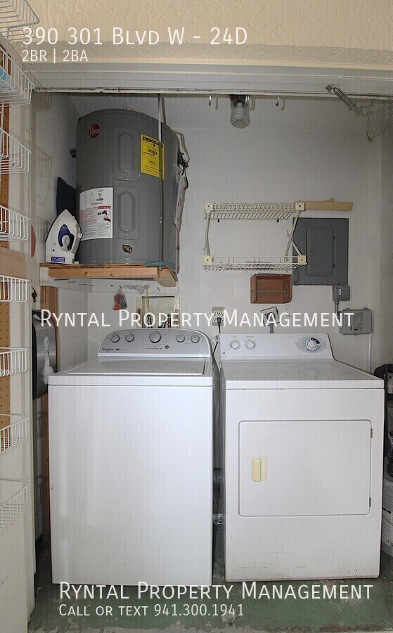 Building Photo - 390-301 301 Blvd W