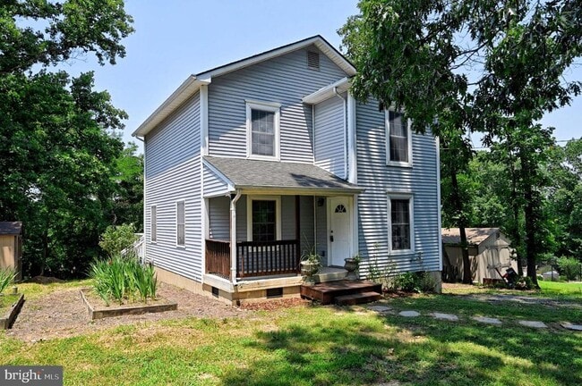 Building Photo - 271 Paw Paw Dr
