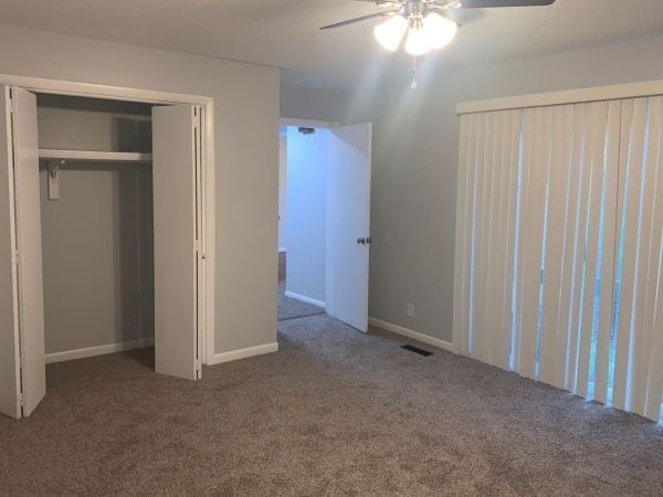 Building Photo - Cedar Bluff! Spacious 2bdrm/1.5bath