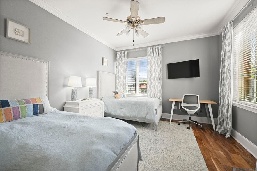 Building Photo - 7707 Bluebonnet Blvd