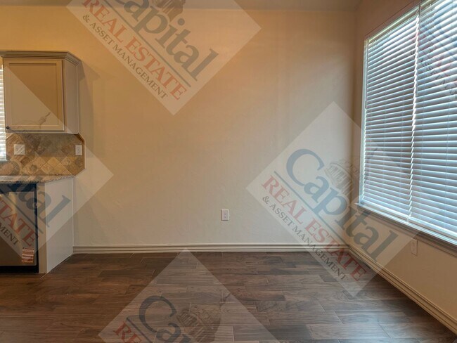 Building Photo - 20630 Frontier Pl