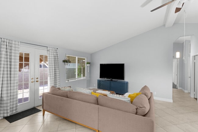 Building Photo - 47800 Madison St