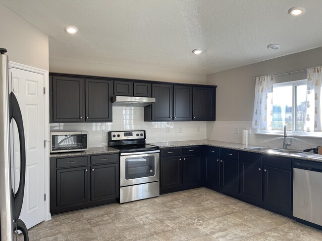 Building Photo - 805 Trellis Bay Dr