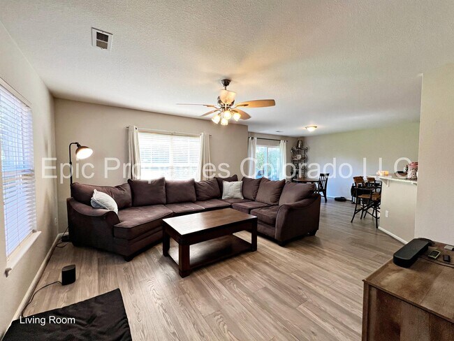 Building Photo - 12832 Mayfair Way