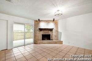 Building Photo - 14207 Rowe Dr